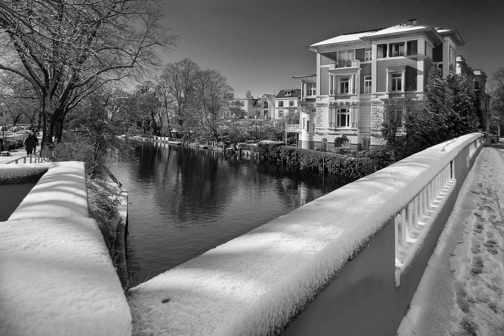 Auf der Goernebrücke