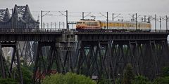 auf der großen Brücke