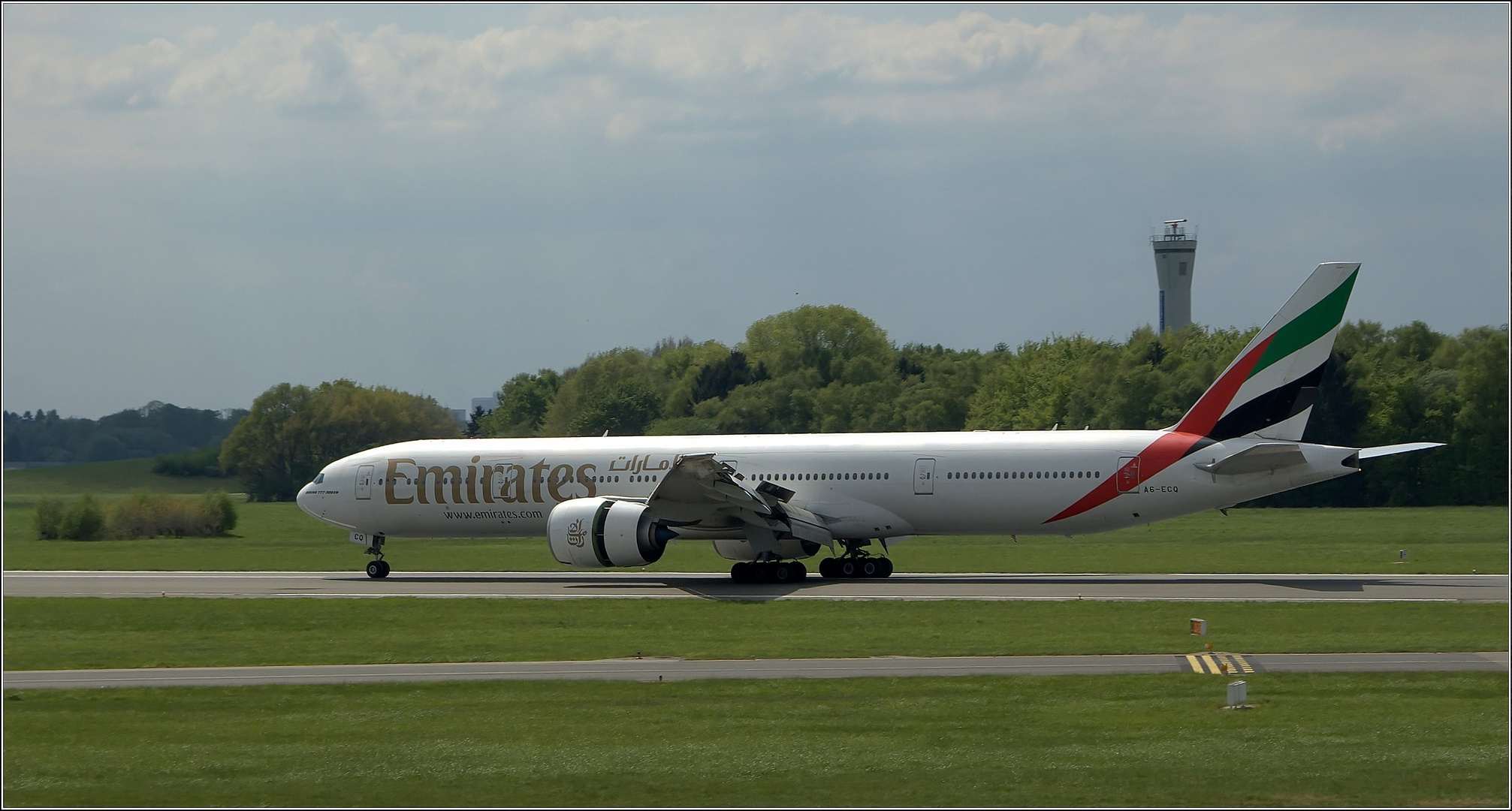 auf der grünen Wiese....EMIRATES