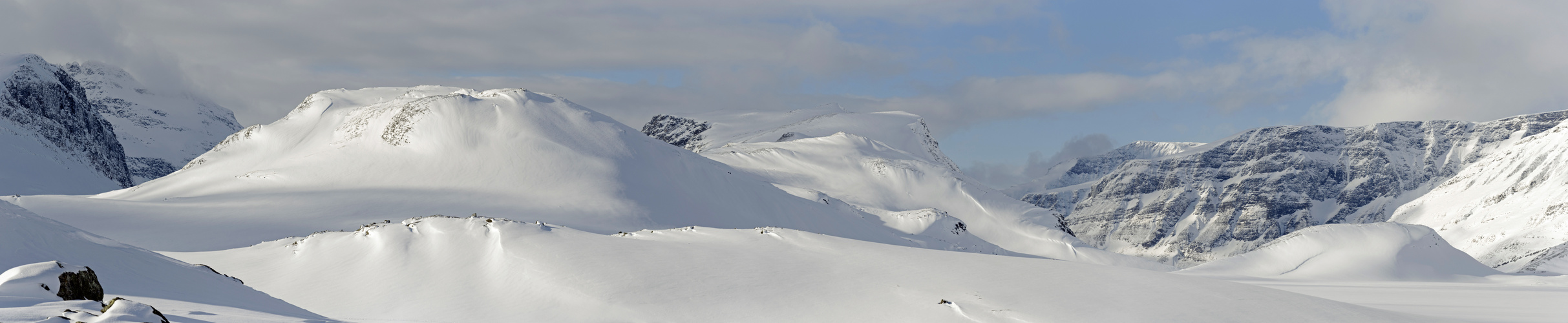 Auf der Hochebene zwischen dem Lyngenfjord und Kilpisjärvi