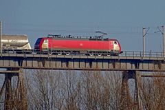 auf der hohen Eisenbahnbrücke