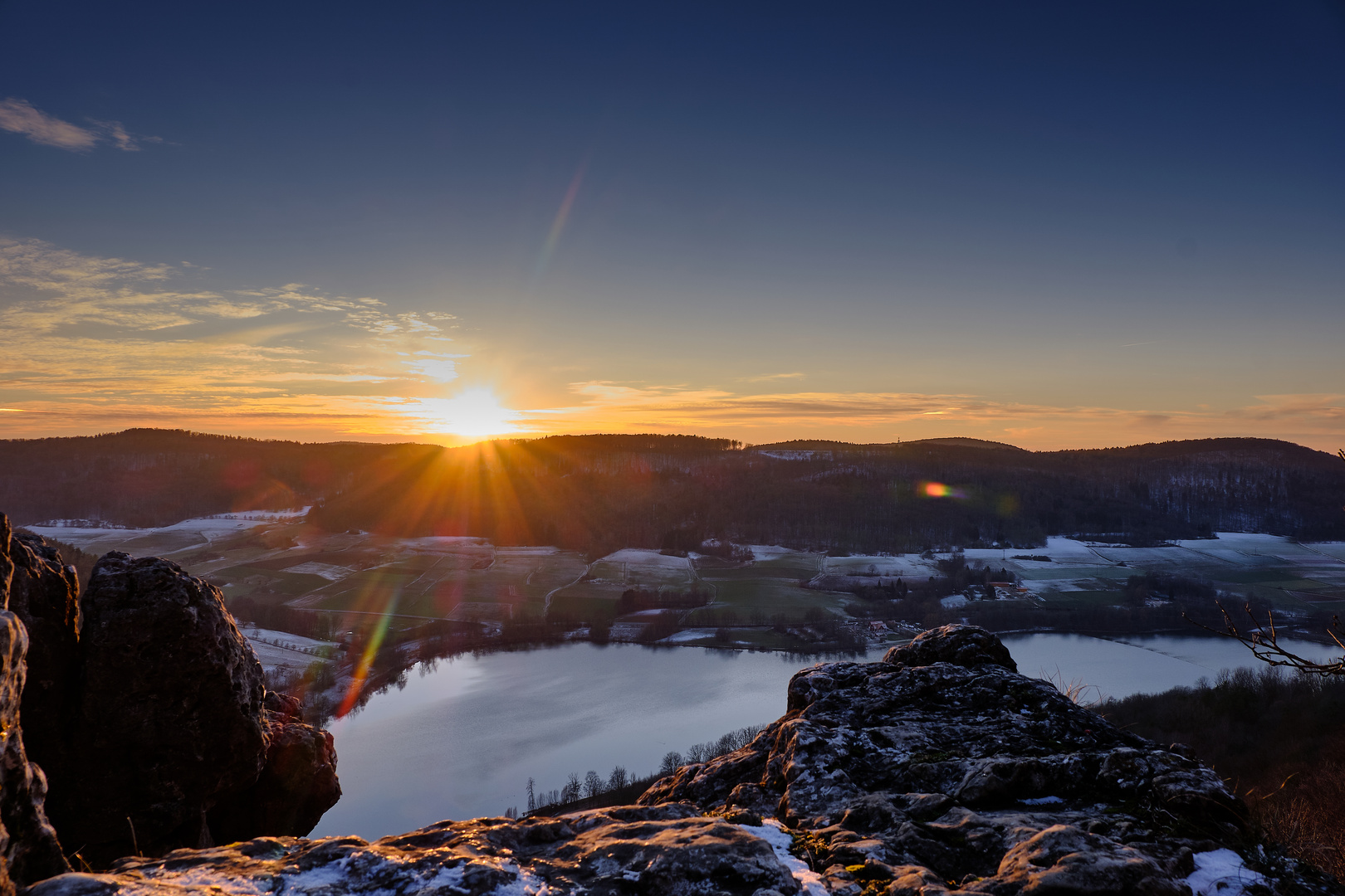 Auf der Houbirg mit Hppurger Stausee bei Abendstimmung