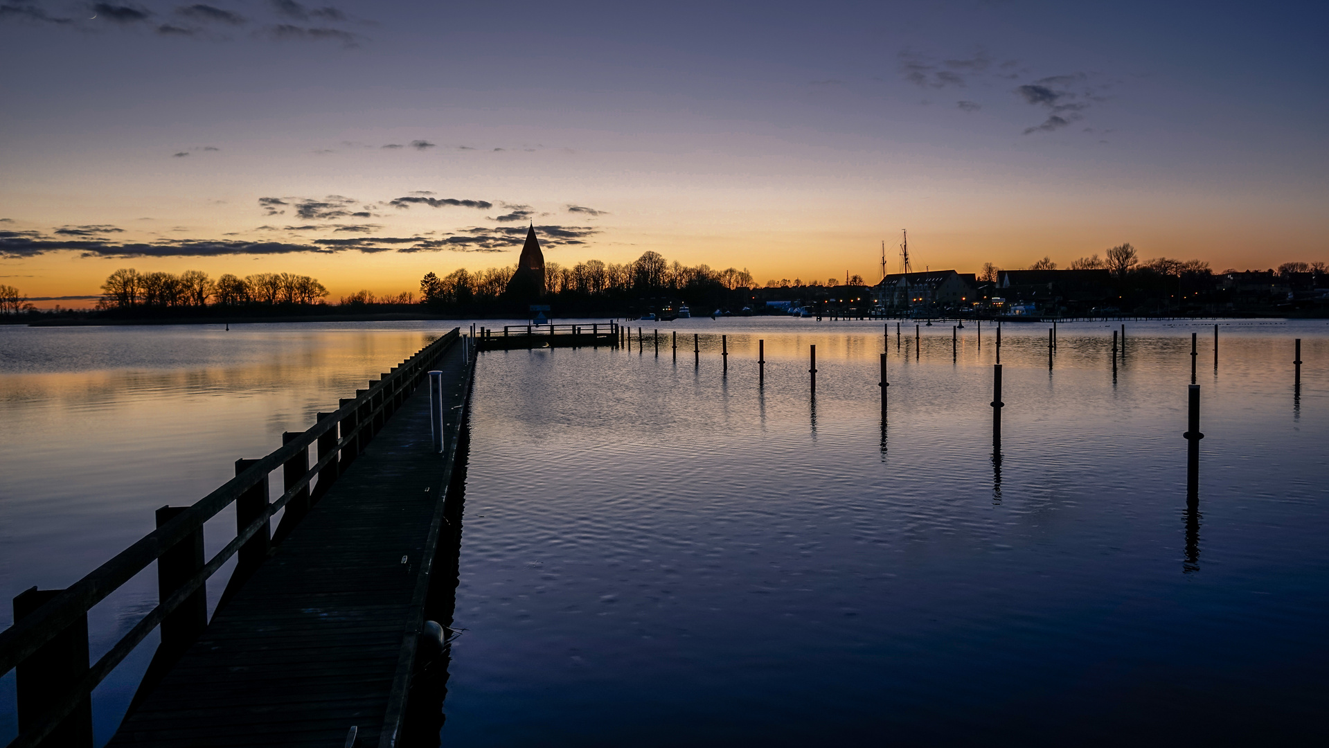 ...auf der Insel ~ Stille in der Dämmerung...