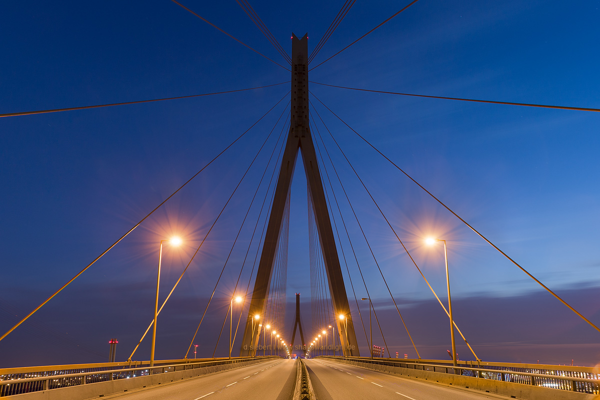 Auf der Köhlbrandbrücke