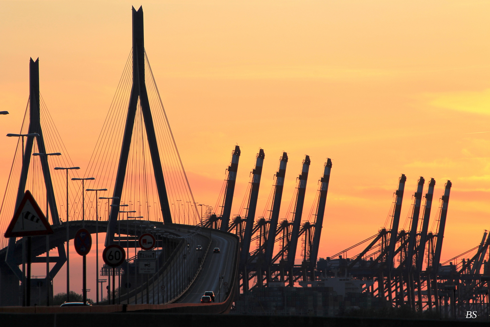 Auf der Köhlbrandbrücke