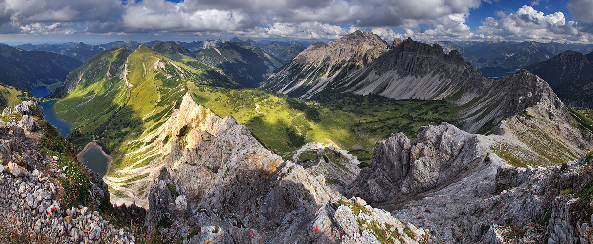 *Auf der Lachenspitze*