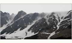 auf der Nordkette steigt nach dem Regen der Nebel auf