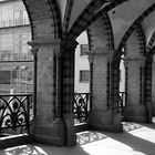 Auf der Oberbaumbrücke in Berlin