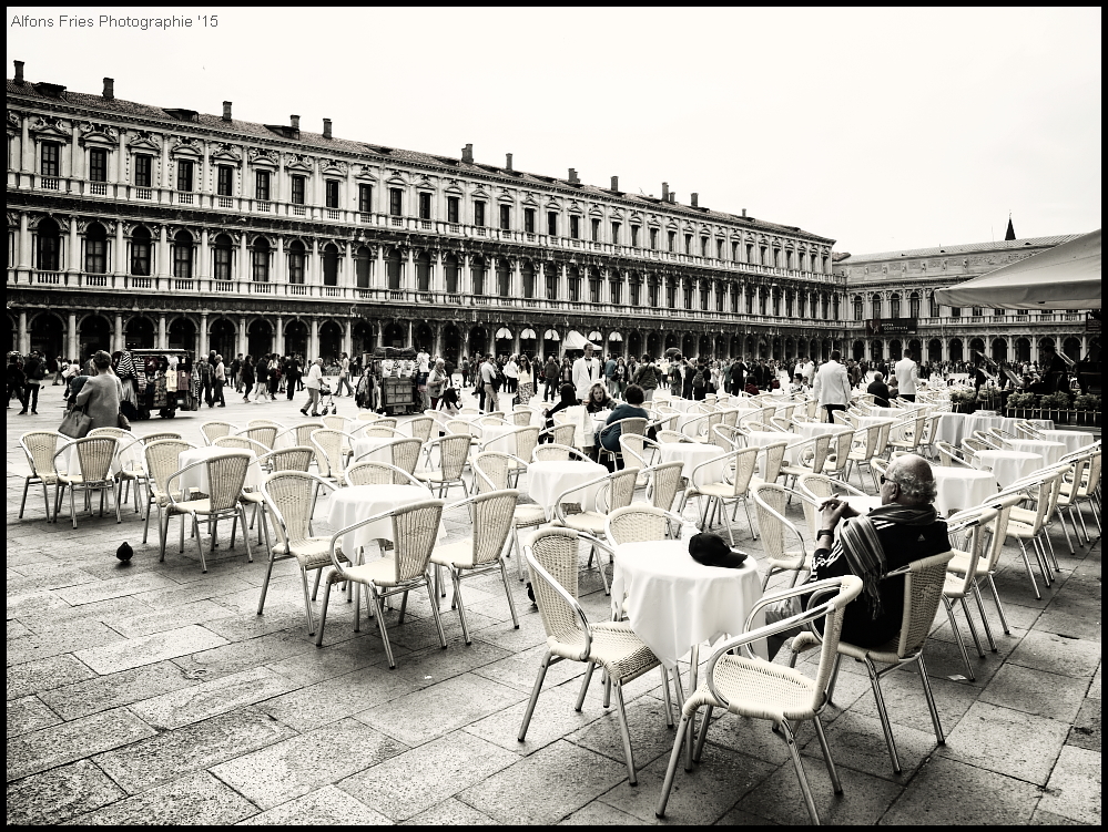 Auf der Piazza San Marco, in Venedig, ...