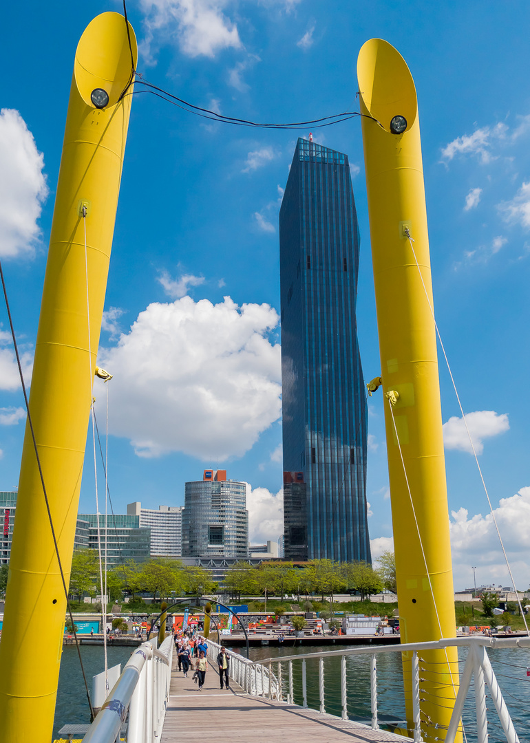 Auf der Ponte Cagrana