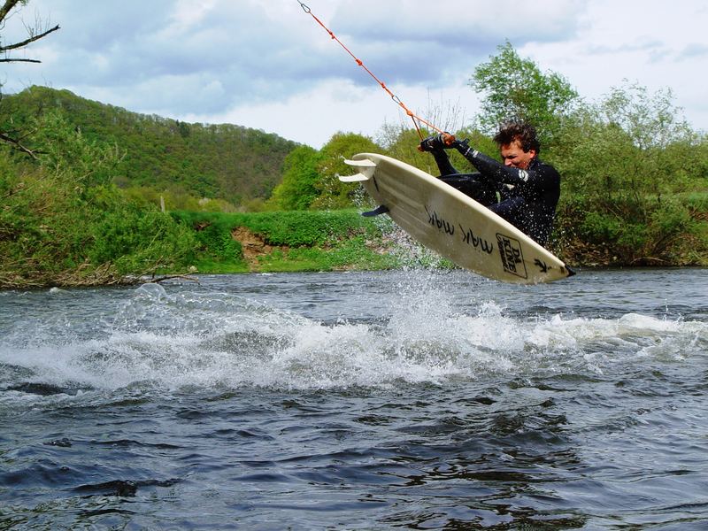 auf der sieg - siegsurfcrew - philip airtime