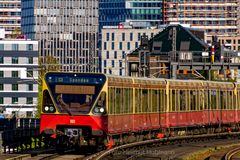 AUF DER STADTBAHN RICHTUNG SPANDAU