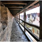 Auf der Stadtmauer am Wehrgang 