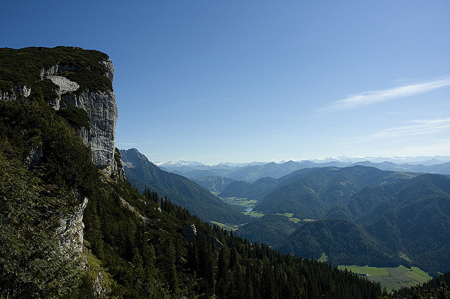 Auf der Steinplatte..