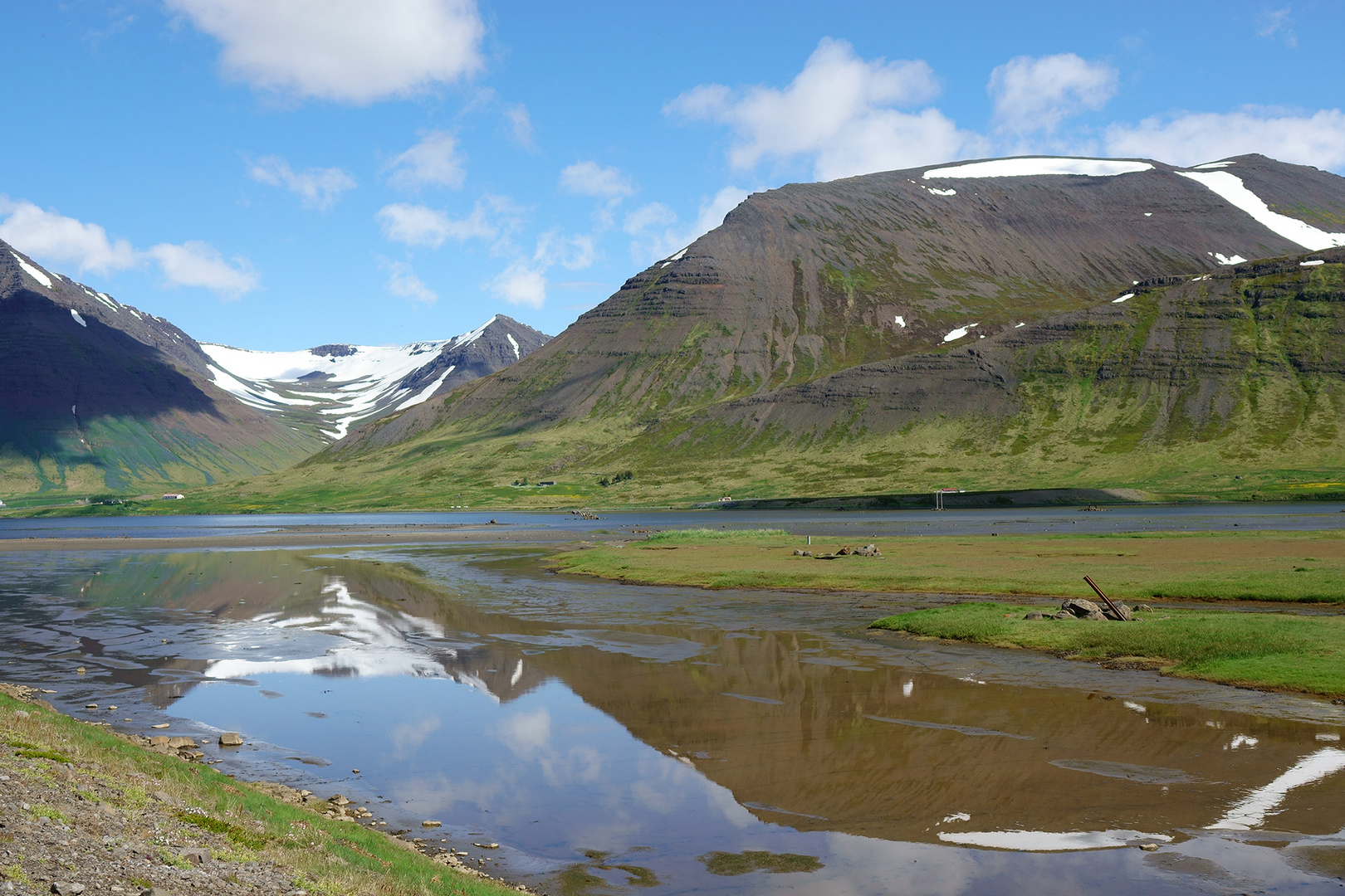 auf der Straße Nr. 60 durch die NW Fjorde