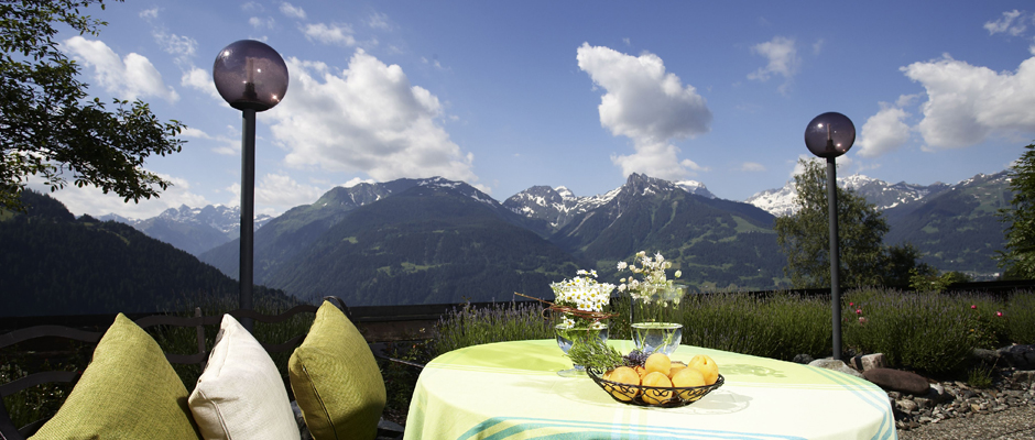 Auf der Terrasse im Ferienhotel Fernblick