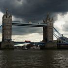 Auf der Themse zur Tower Bridge