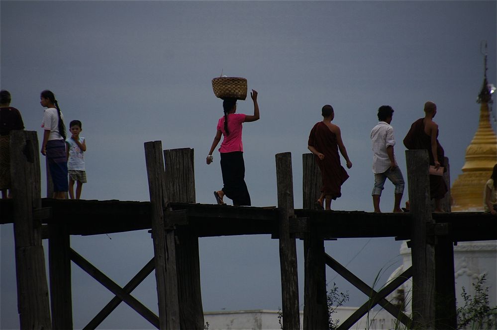 auf der U-bein brücke, burma 2011