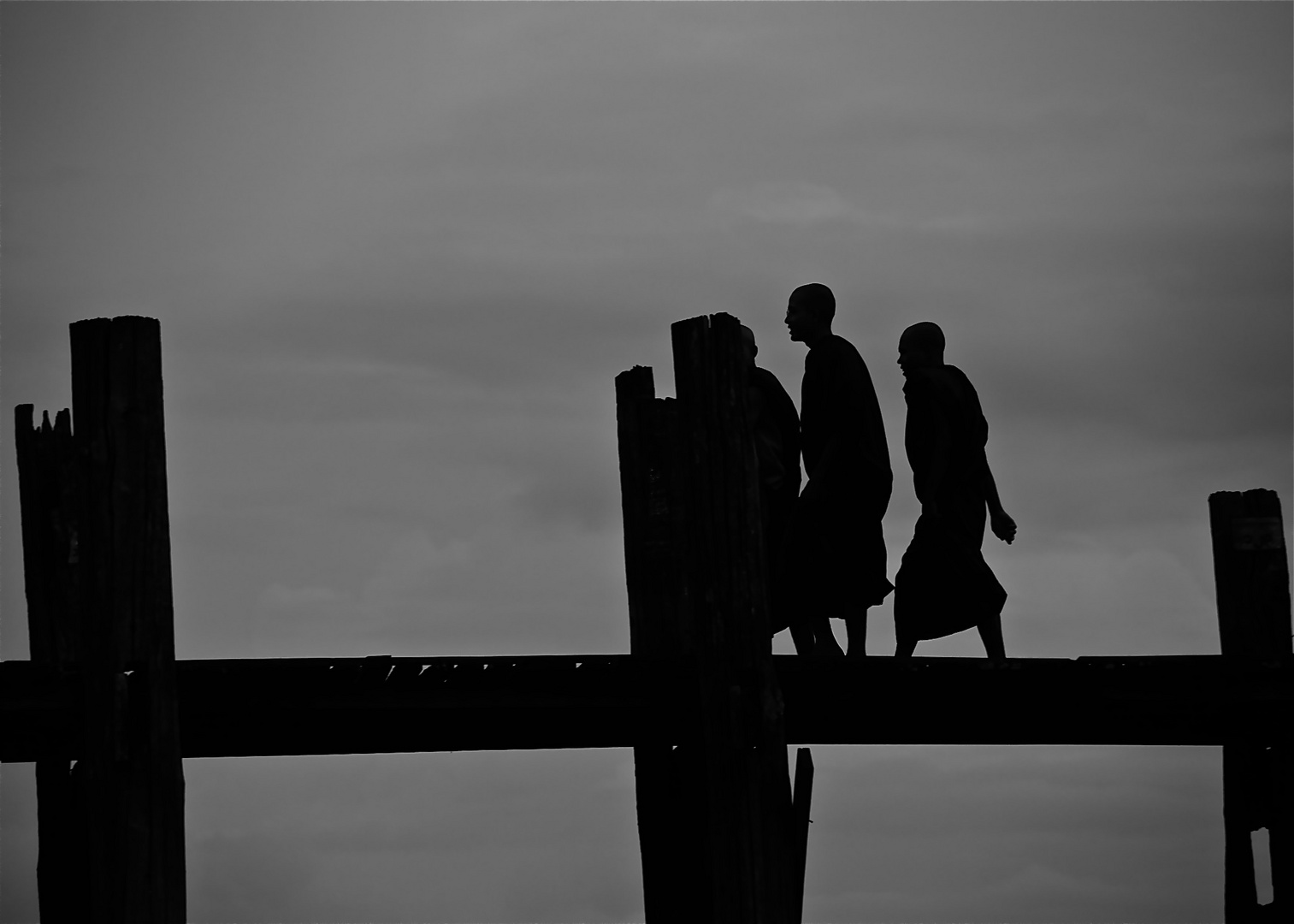 auf der u-bein brücke II, amarapura, burma 2011