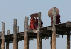 auf der Ubeinbrücke