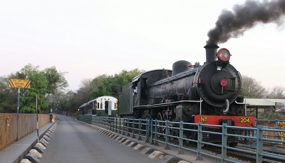 Auf der Victoria Falls Bridge