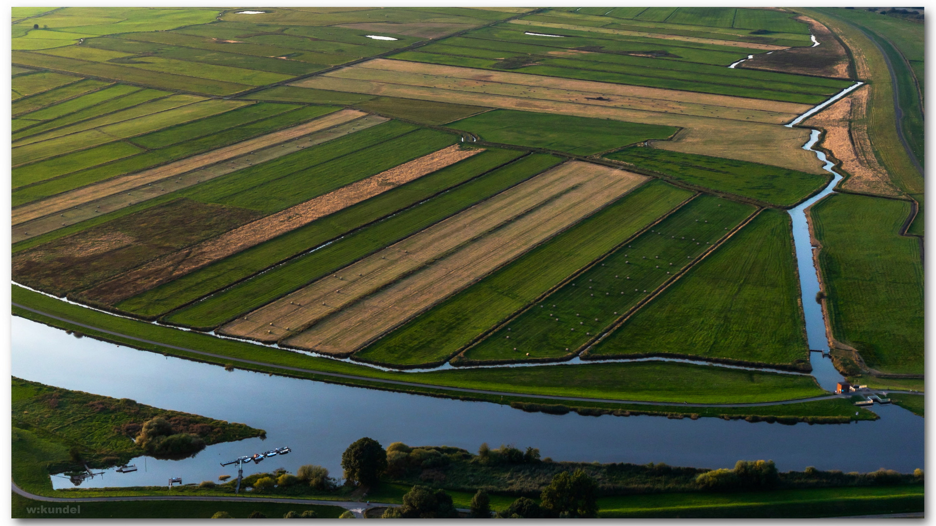 Auf die Hunte geschaut (Luftbild, aerial)