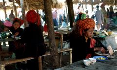 Auf einem Markt am Inle See