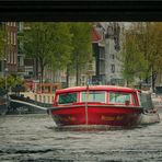 Auf Grachtenfahrt in Amsterdam