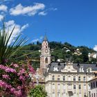 Auf nach Südtirol 2023  - Ansicht von Meran mit Stadtkirche St. Nikolaus