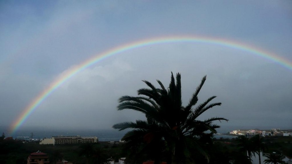 Auf Regen folgt - Sonnenschein UND Regenbogen - bitteschön !!!