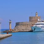 auf Rhodos, im Hafen von Rhodos