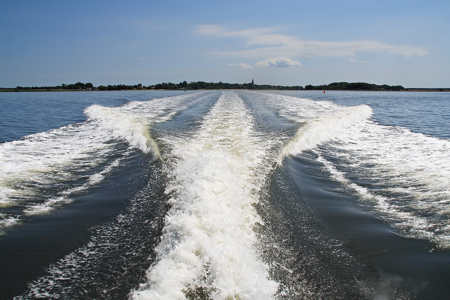 Auf schneller Fahrt zur Insel Hiddensee