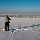 Auf Skiern 2 (mit Fotograf bei der Arbeit)