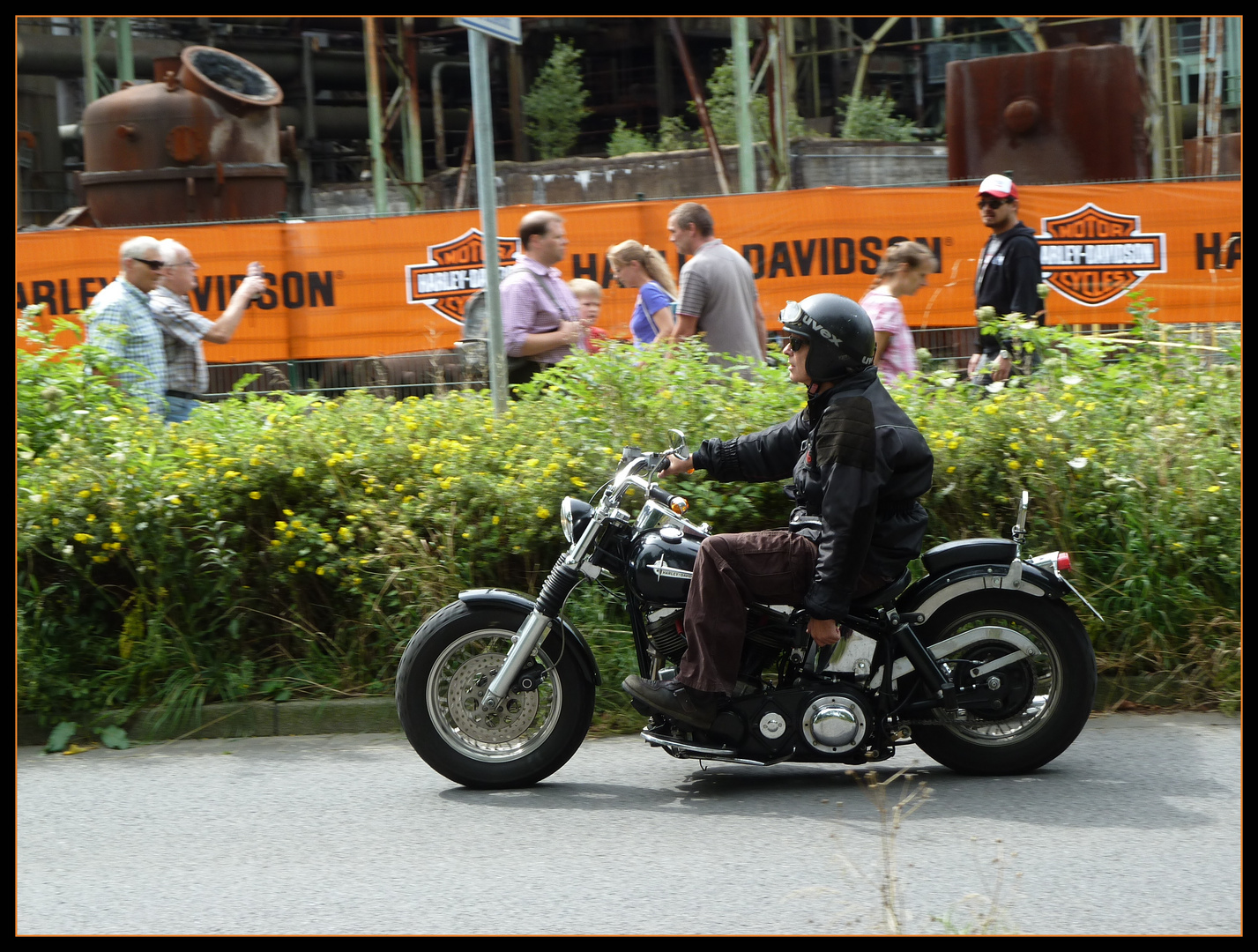 ... auf zum Harley-Treffen