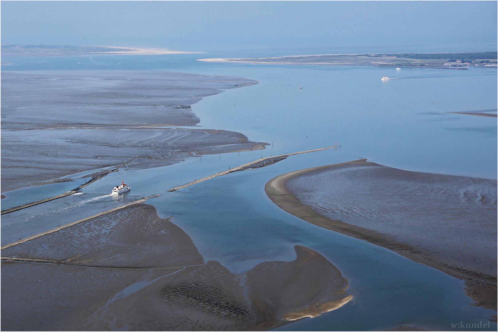 Auf zur Insel (Luftbild Bensersiel)