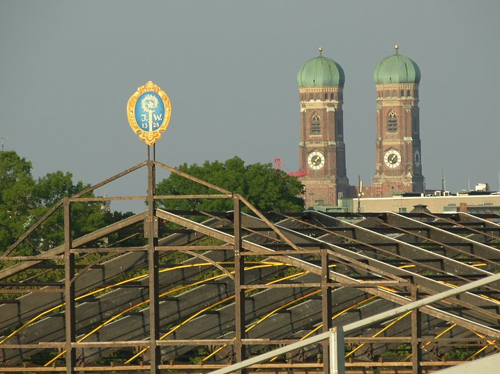 Aufbau Oktoberfest 2006