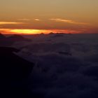 Aufbrausendes Wolkenmeer bei Sonnenuntergang