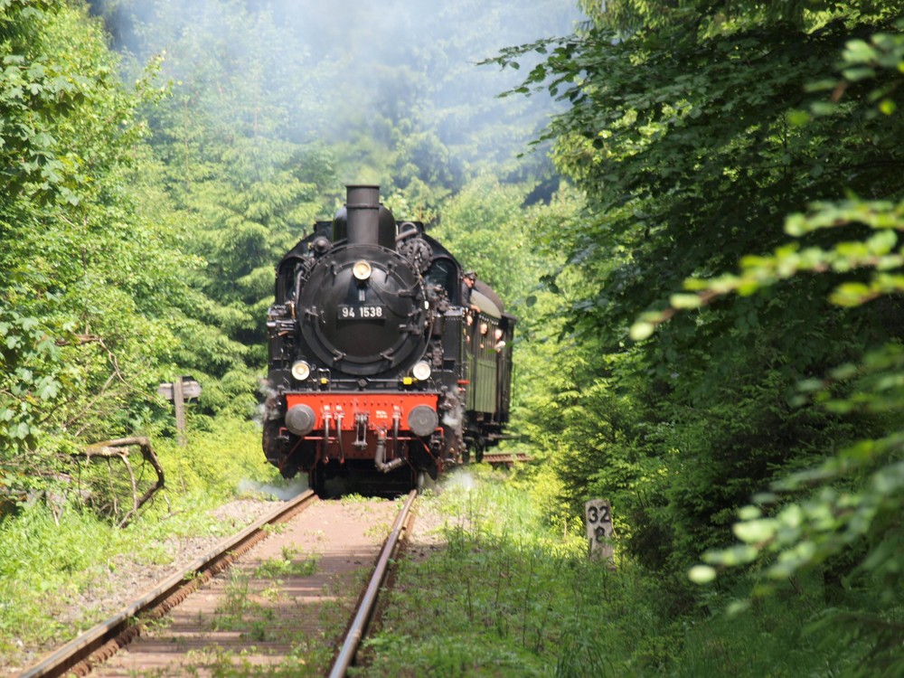 Auffahrt zum Bahnhof Rennsteig