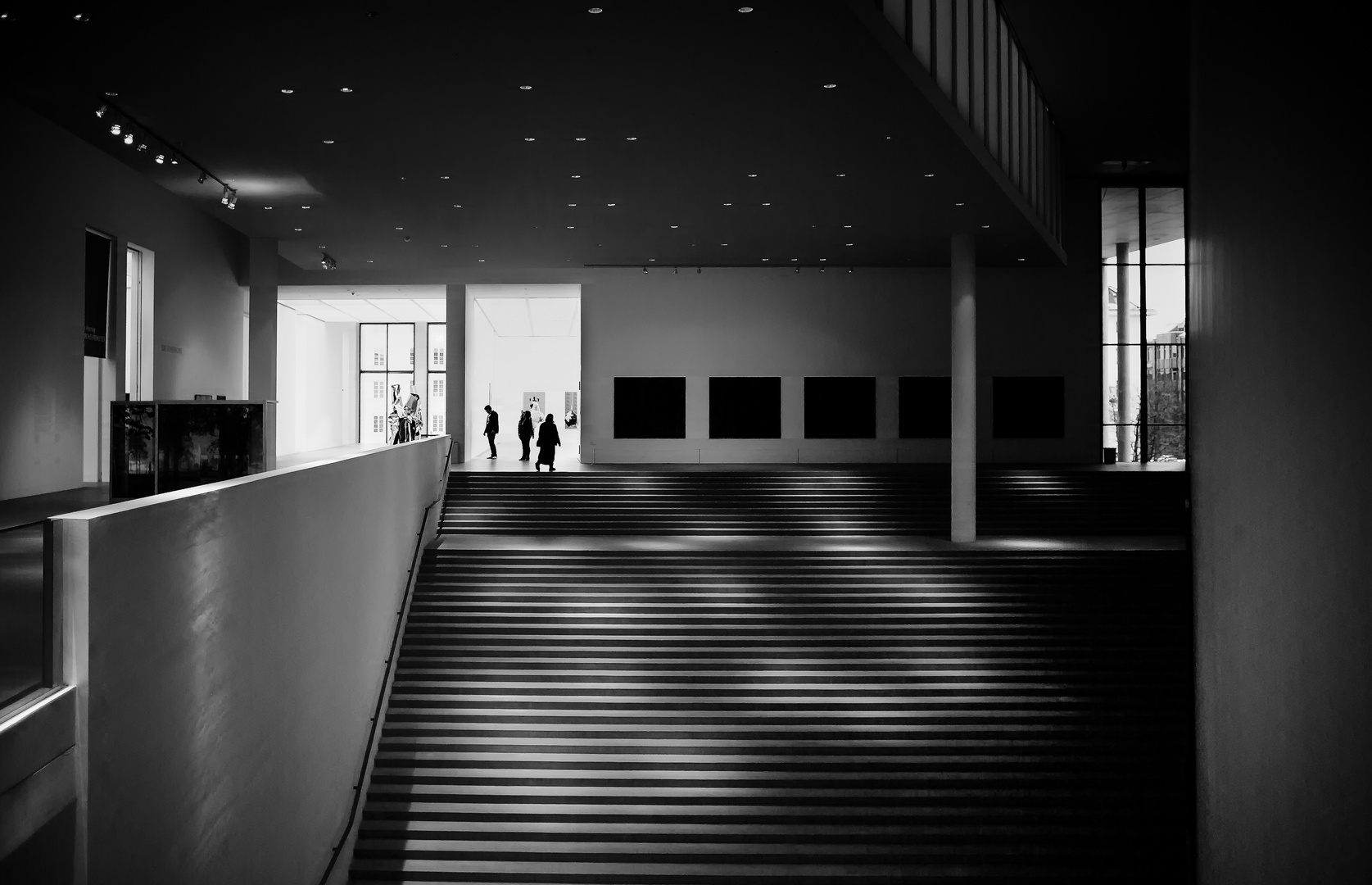 Aufgang in der Pinakothek der Moderne, München