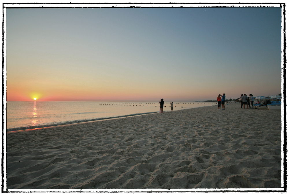 Aufgang über dem Meer in Tunesien