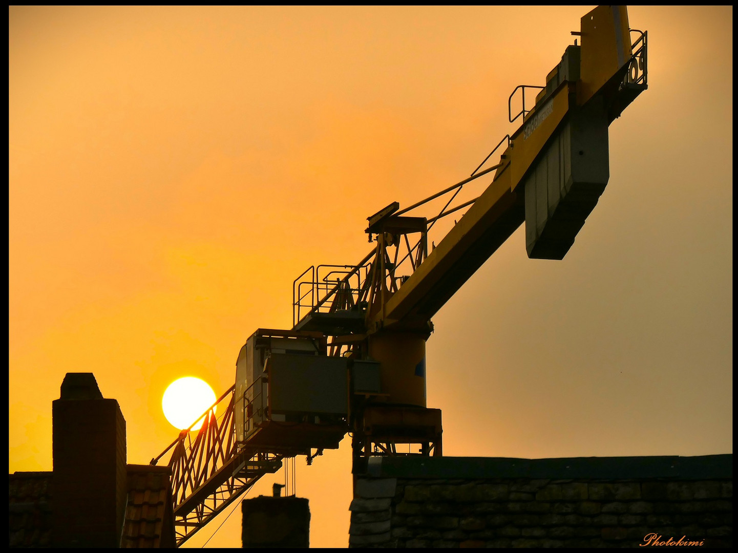 Aufgehende Sonne über die Baustelle