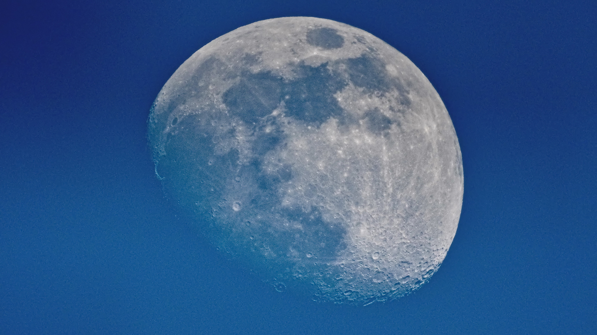 Aufgehender Mond