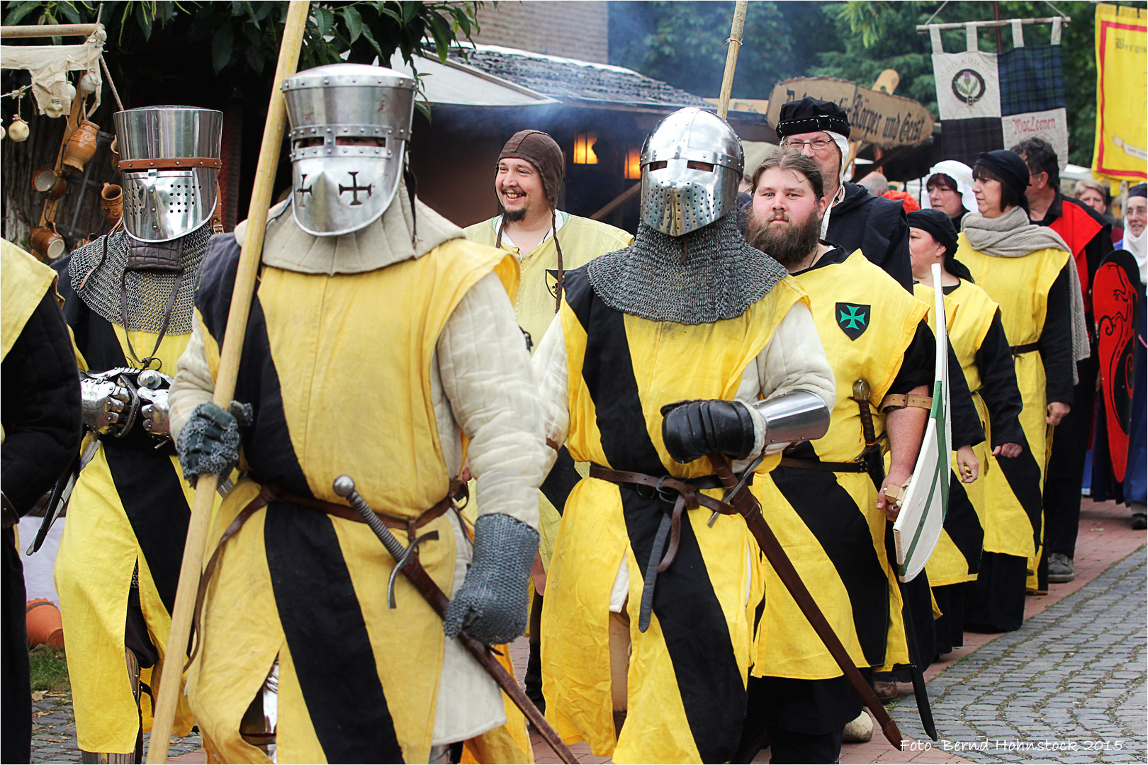 Aufmarsch beim Mittelaltermarkt .... Grefrath am Niederrhein