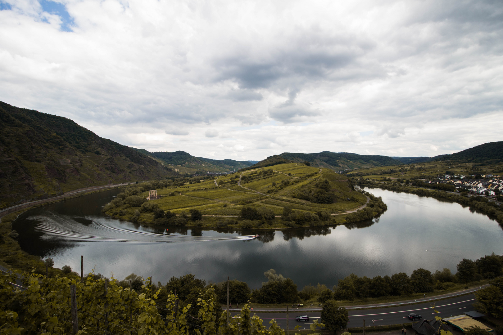 Aufreißendes Wasser