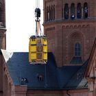 Aufsetzen der neuen Turmspitze auf den Mainzer Dom 03