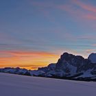 AUFSTEHEN VOR DEN SKIFAHRERN