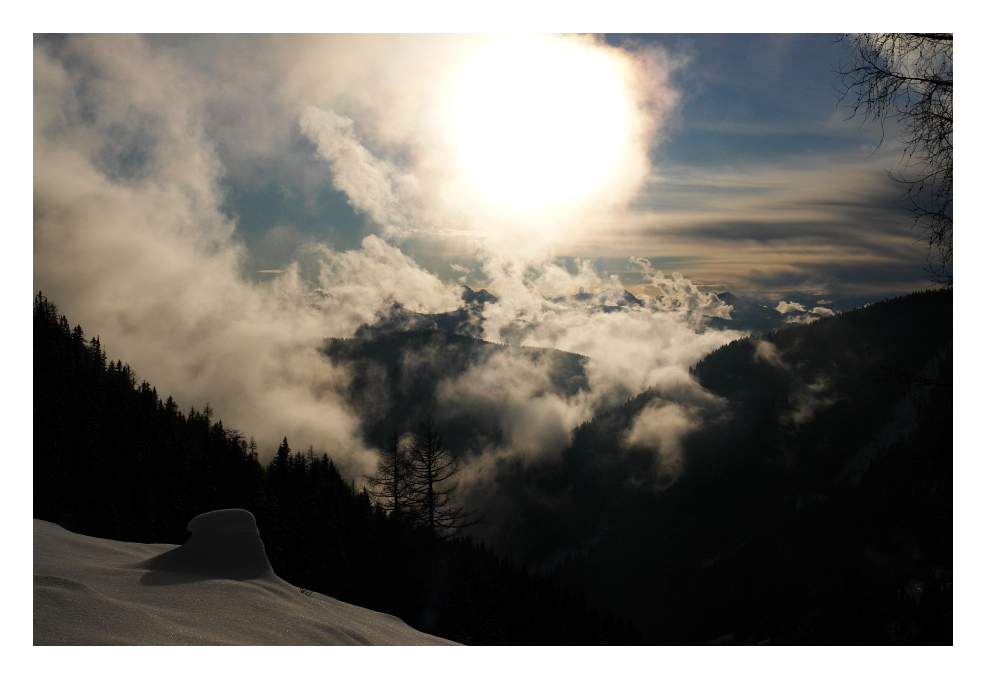 Aufsteigende Wolkenfetzen