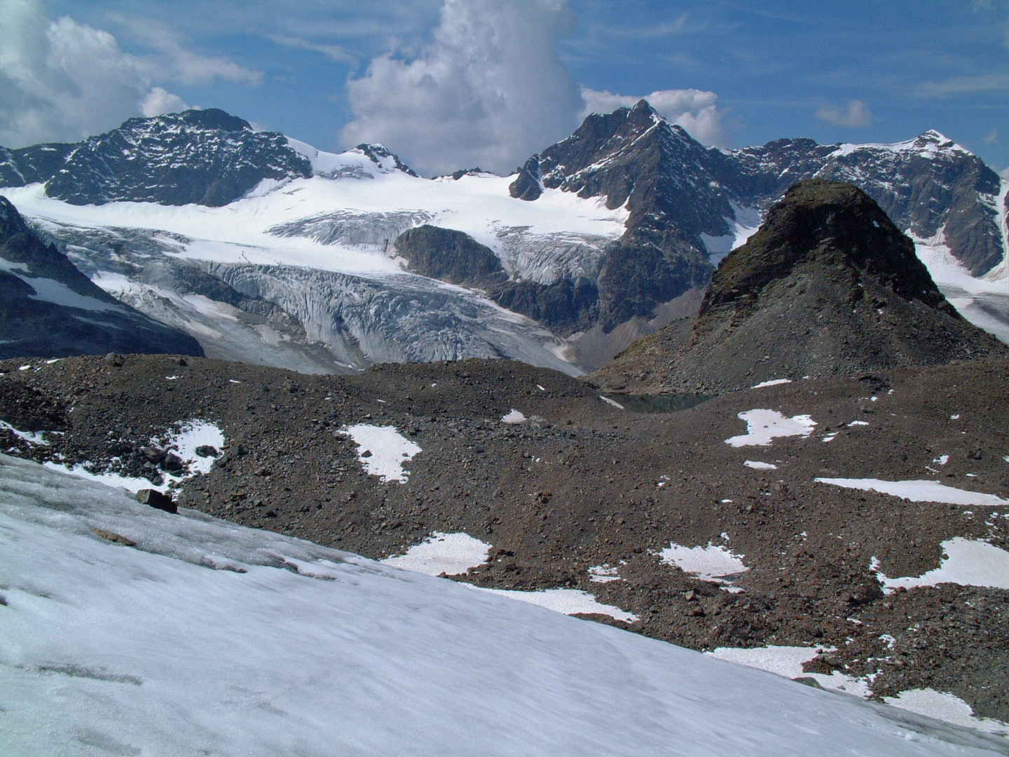 Aufstieg zum Piz Buin mit Blick auf Ochsentaler Gletscher