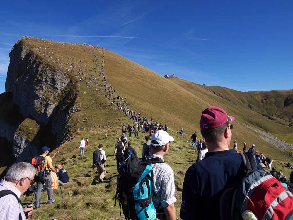 Aufstieg zur Zuschauerzone Tschingel und Ebenfluh