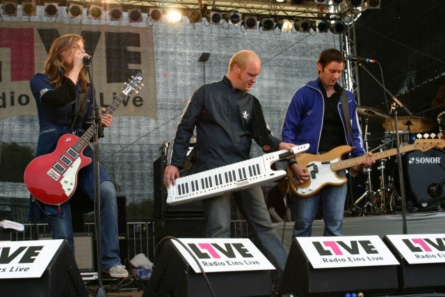 Auftritt von "Wir sind Helden" beim Einslive Königstreffen